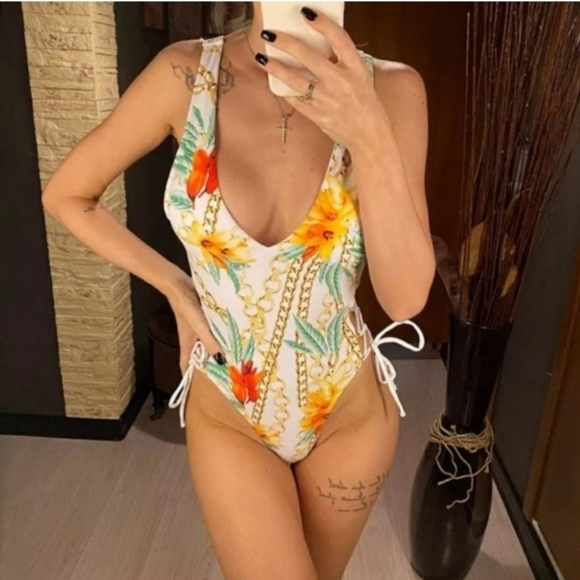 New Floral Print Side Lace Thong Back One-piece Bikini Swimsuit Size L - Picture 1 of 6